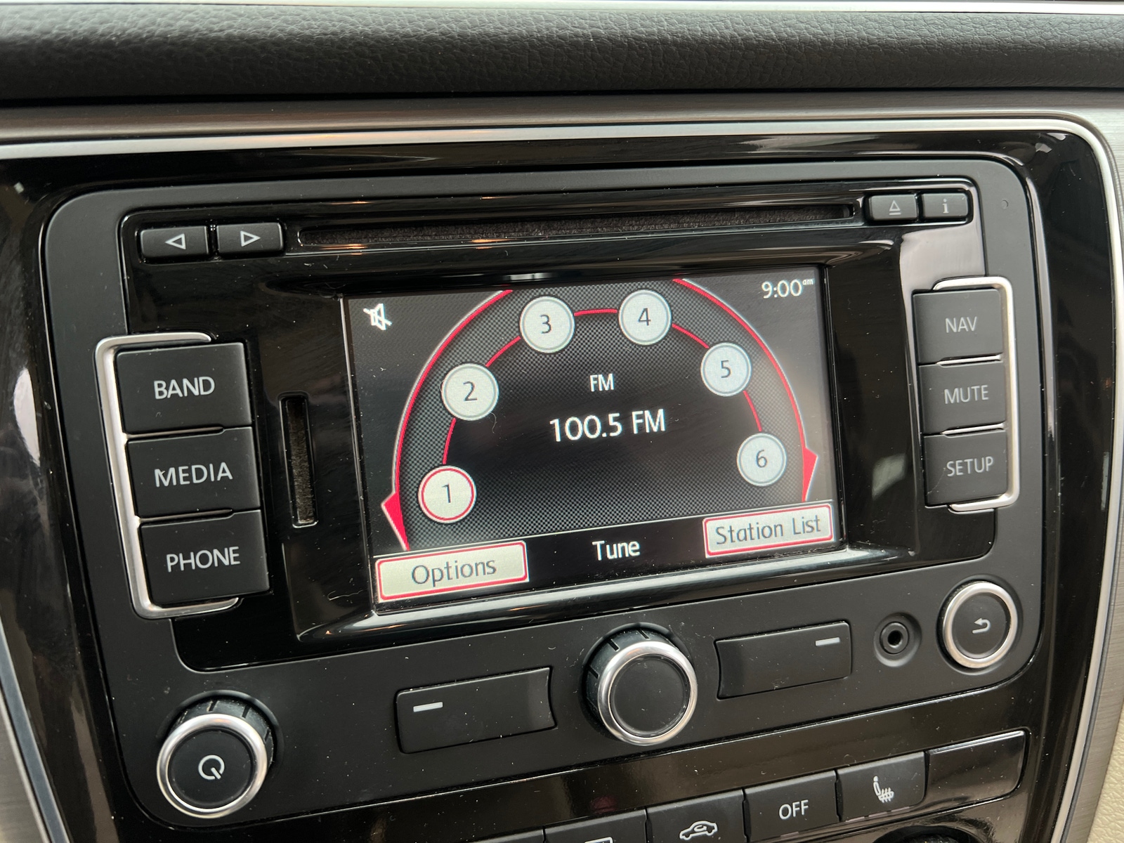 Thumbnail: 2014 Volkswagen Passat - 3