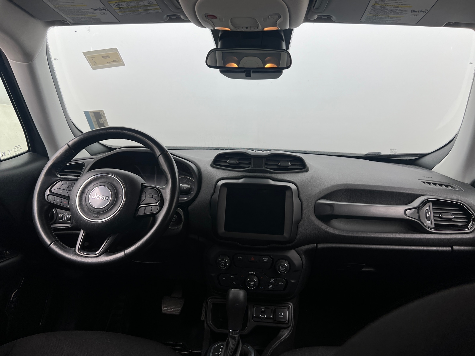 Thumbnail: 2018 Jeep Renegade - 3