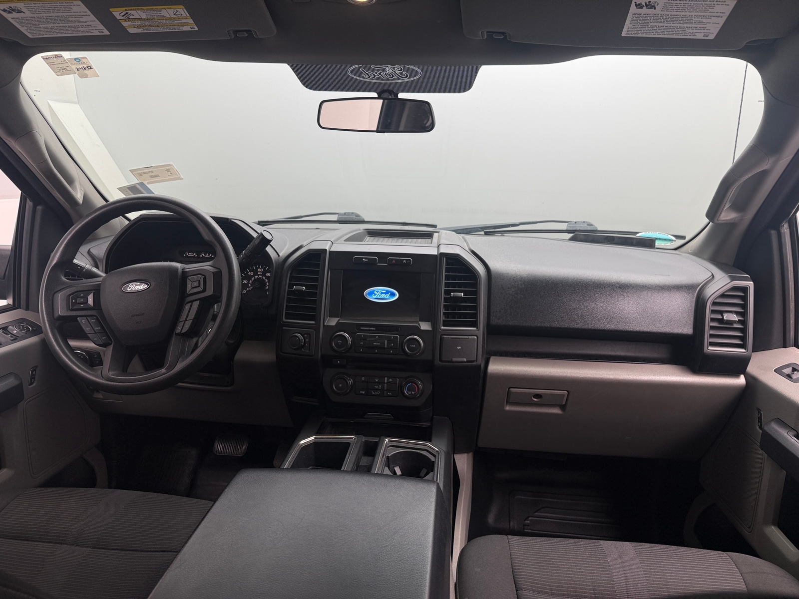 Thumbnail: 2018 Ford Econoline - 3