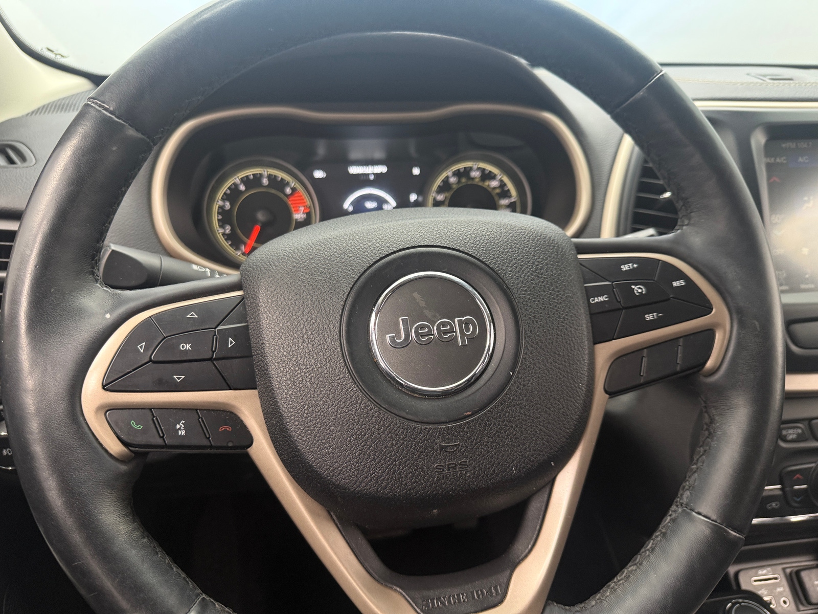 Thumbnail: 2018 Jeep Cherokee - 4