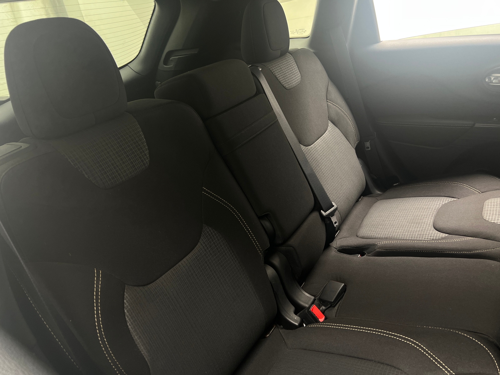 Thumbnail: 2016 Jeep Cherokee - 6
