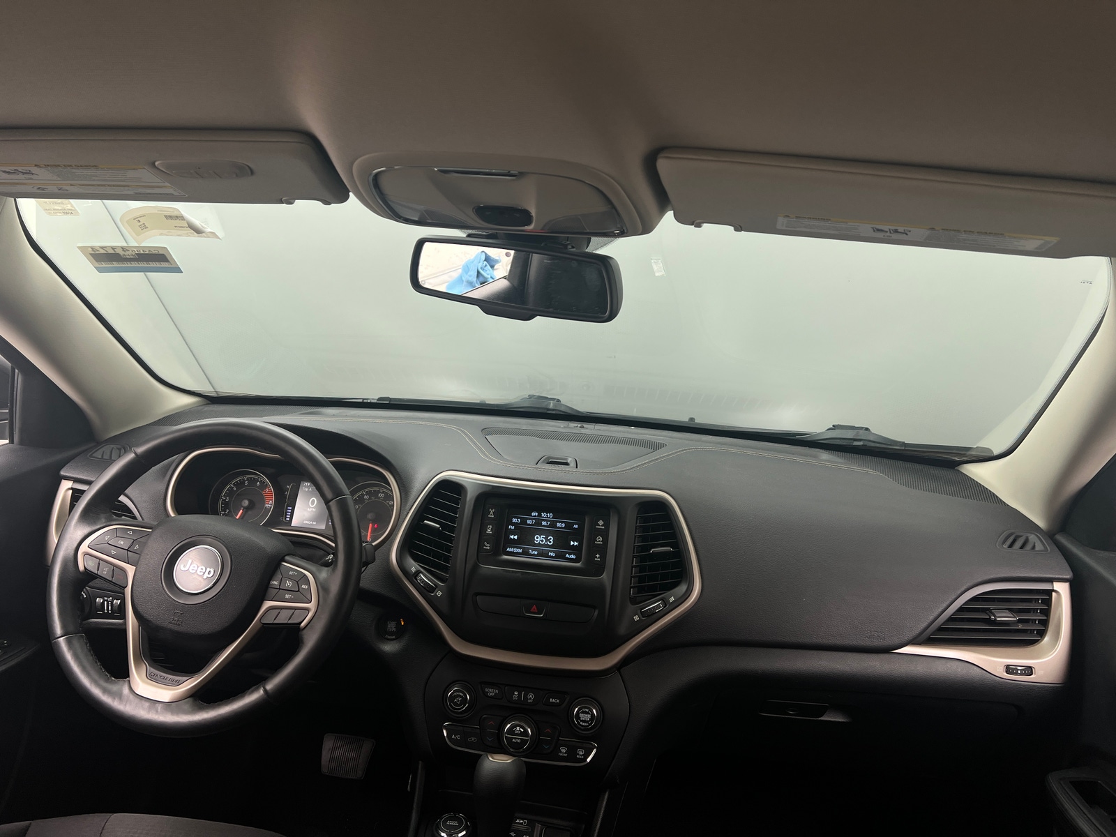 Thumbnail: 2016 Jeep Cherokee - 3
