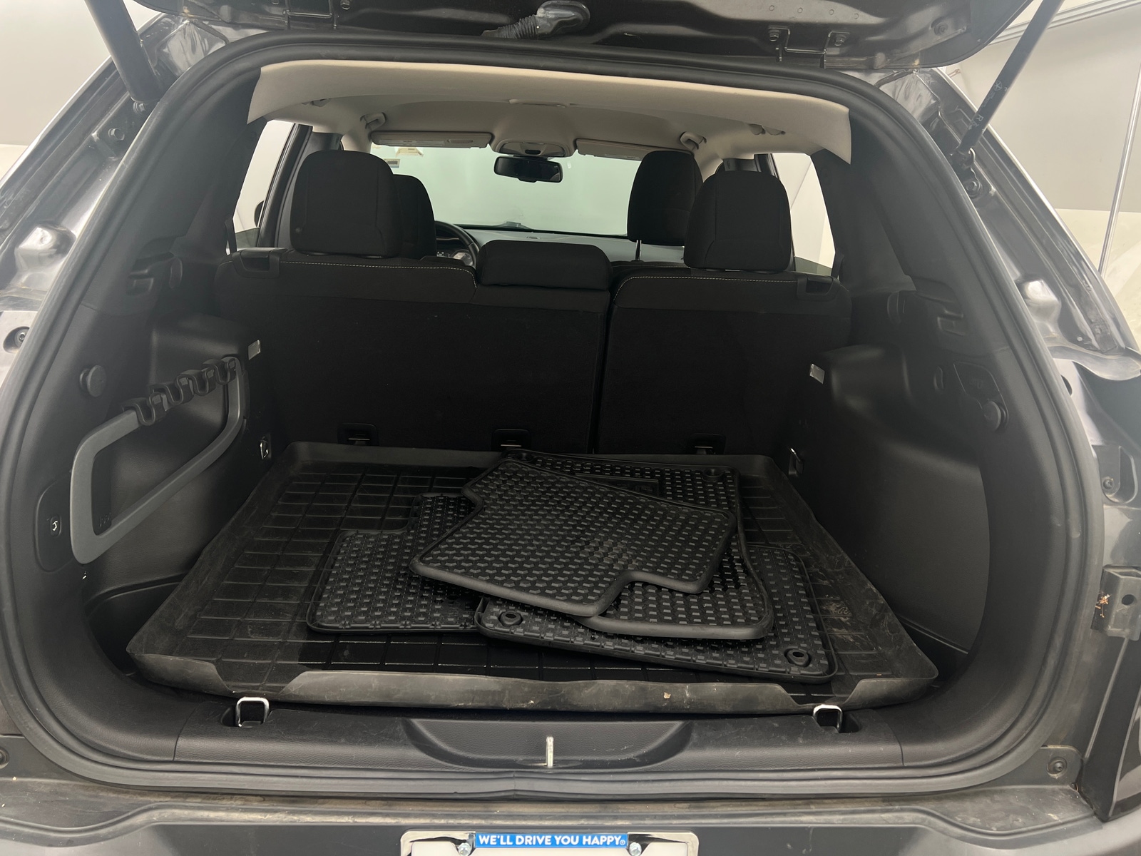 Thumbnail: 2016 Jeep Cherokee - 7