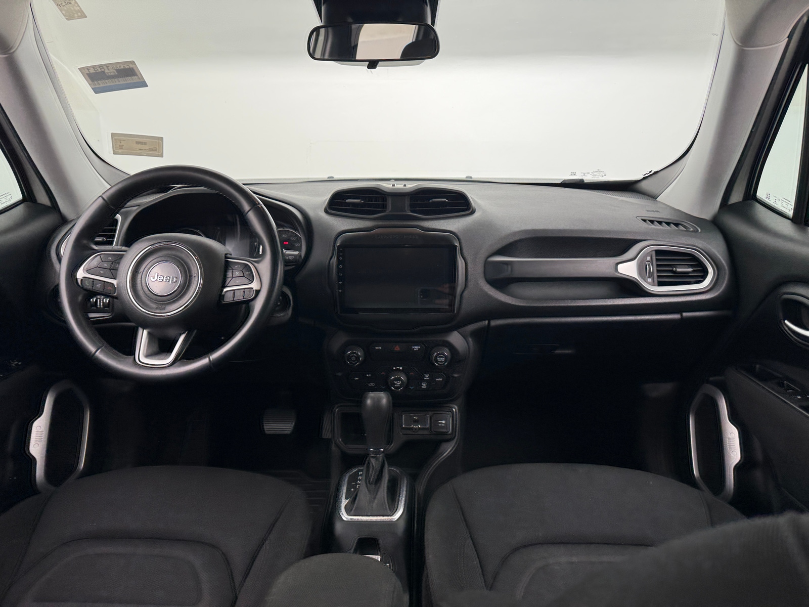 Thumbnail: 2020 Jeep Renegade - 3