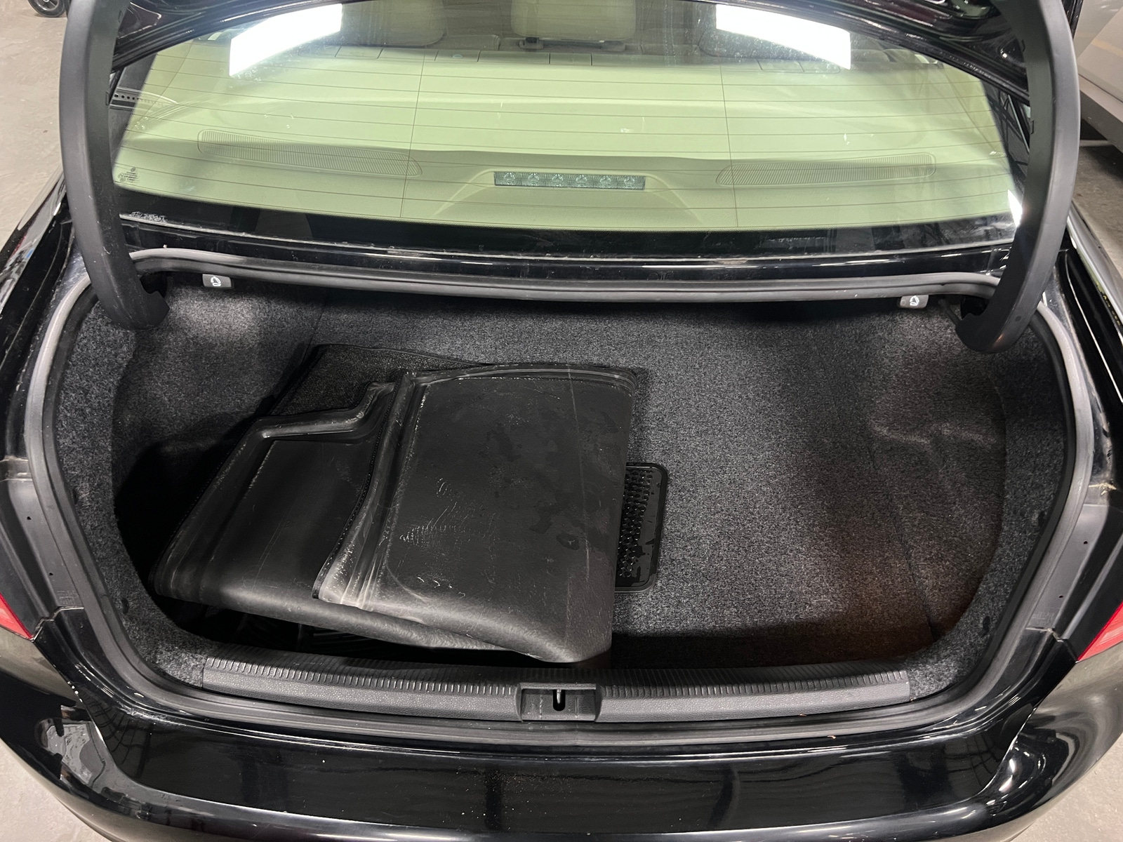 Thumbnail: 2014 Volkswagen Passat - 6