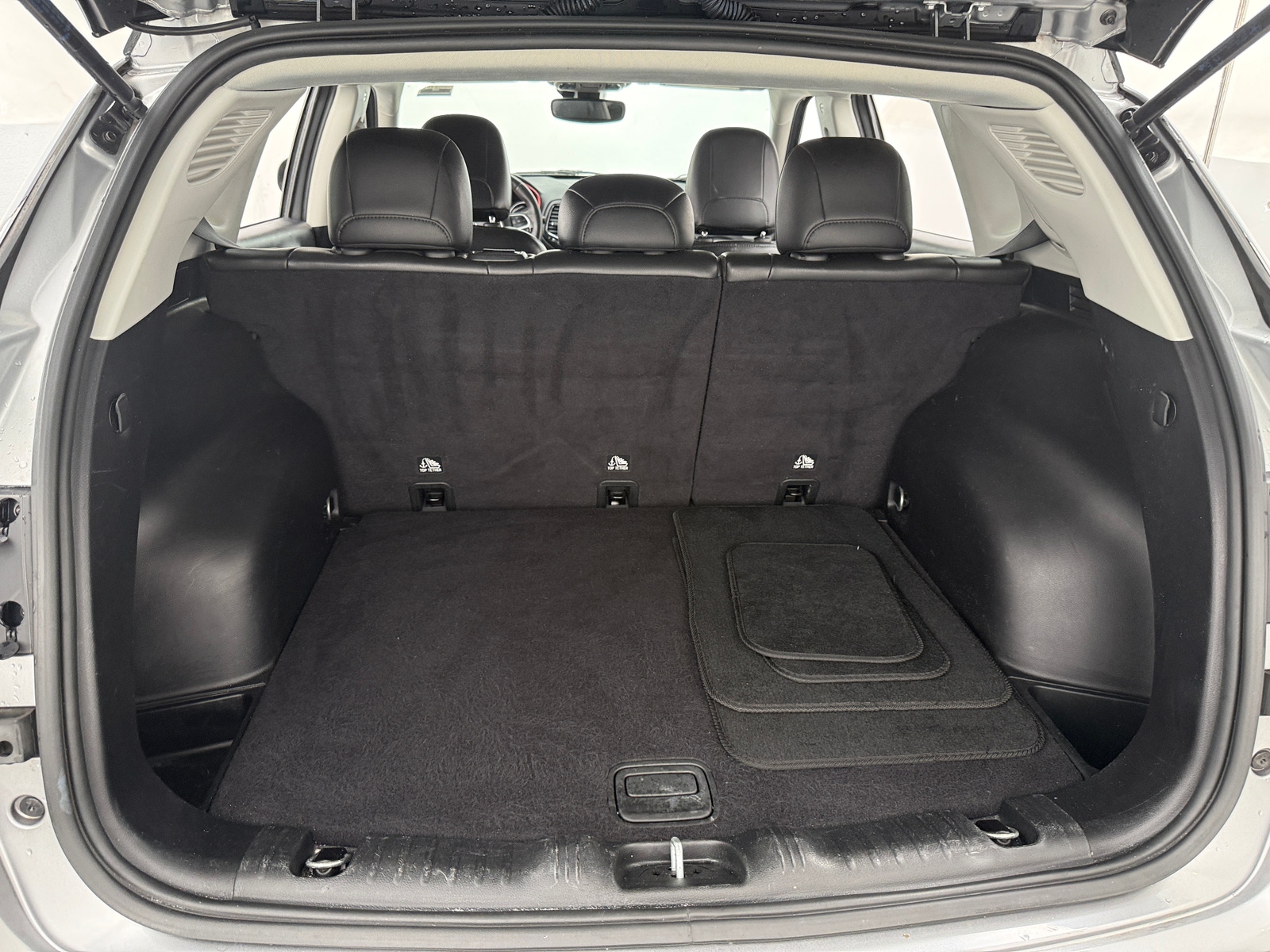 Thumbnail: 2021 Jeep Compass - 7