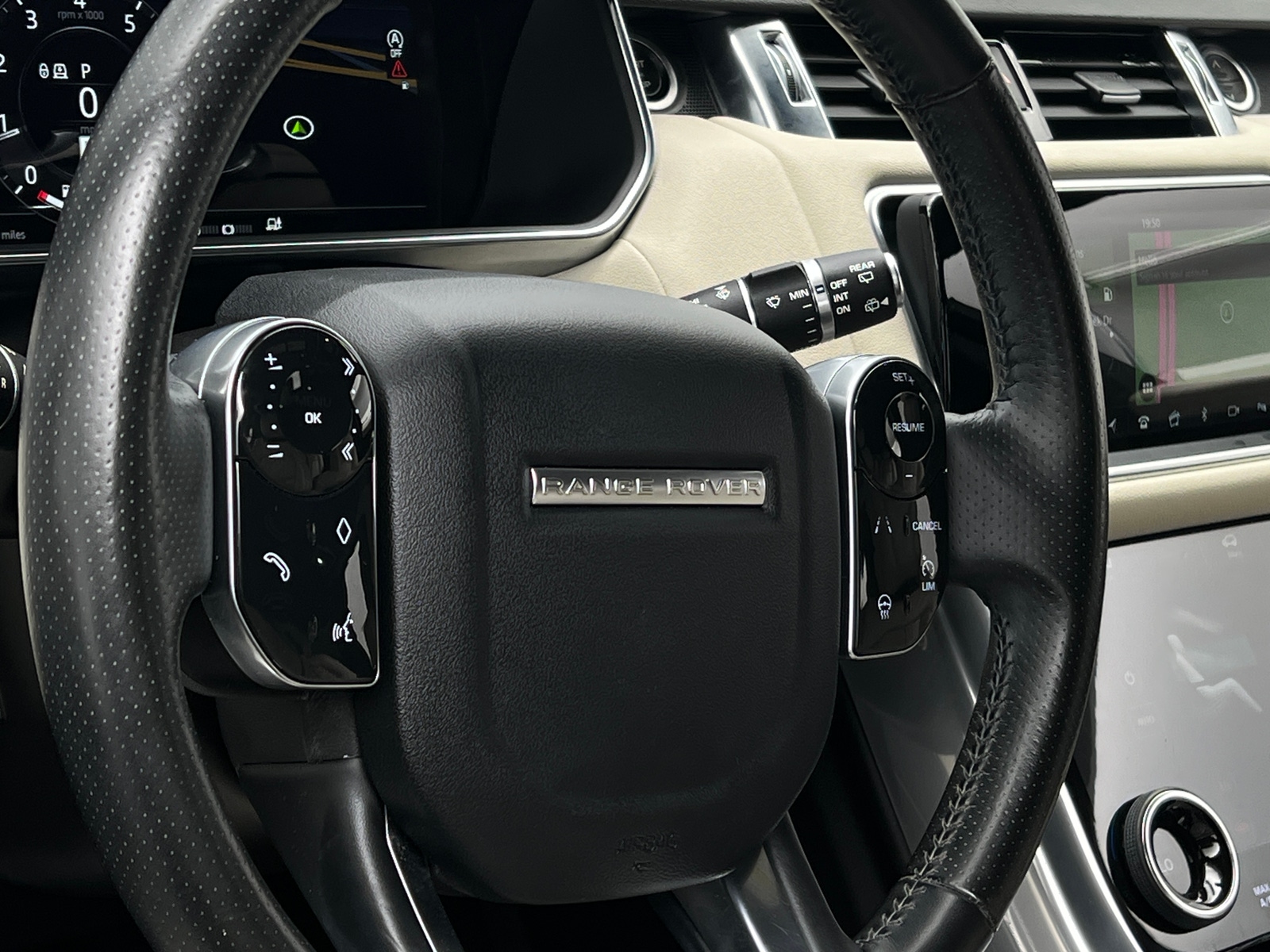 Thumbnail: 2020 Land Rover Range Rover Sport - 4