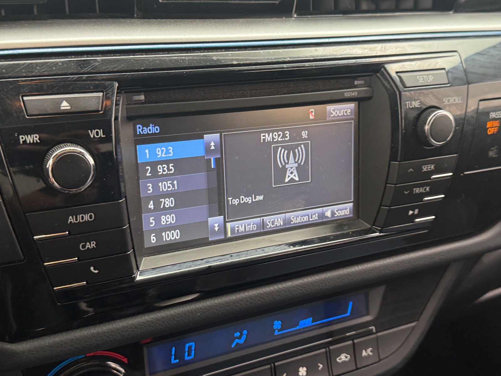 Thumbnail: 2015 Toyota Corolla - 4