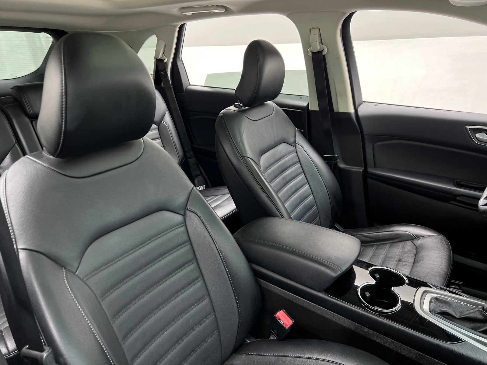 Thumbnail: 2015 Ford Edge - 2