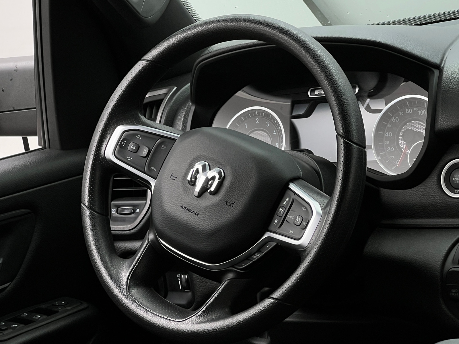 Thumbnail: 2025 RAM 1500 - 5