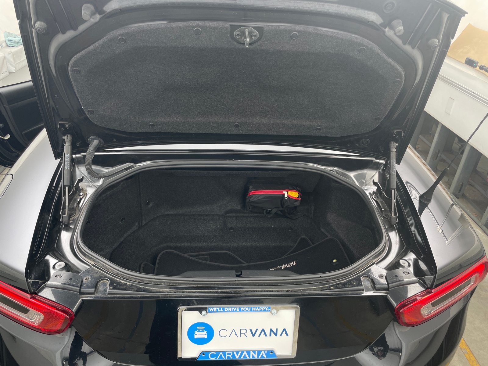 Thumbnail: 2017 Fiat 124 Spider - 5