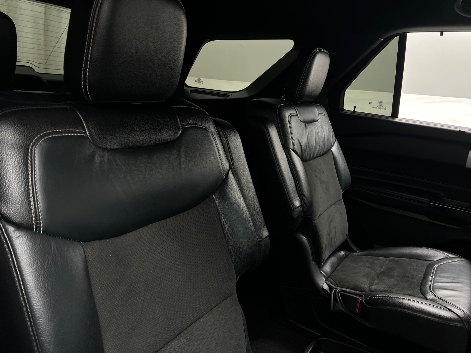 Thumbnail: 2021 Ford Explorer - 6