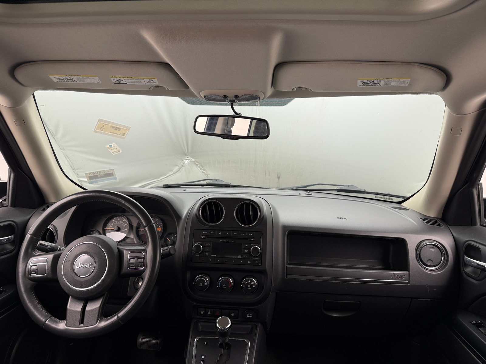 Thumbnail: 2016 Jeep Patriot - 3