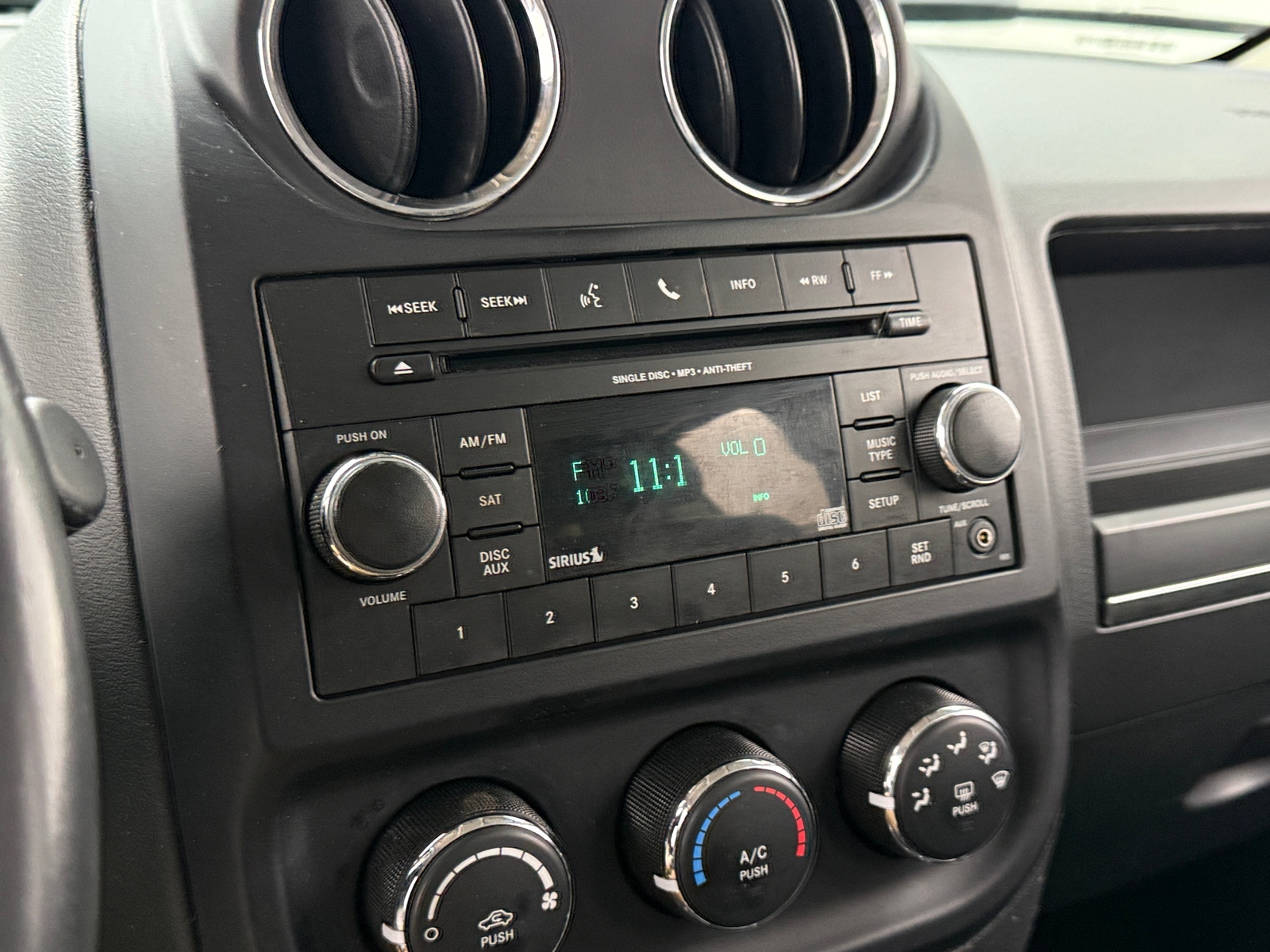 Thumbnail: 2016 Jeep Patriot - 4