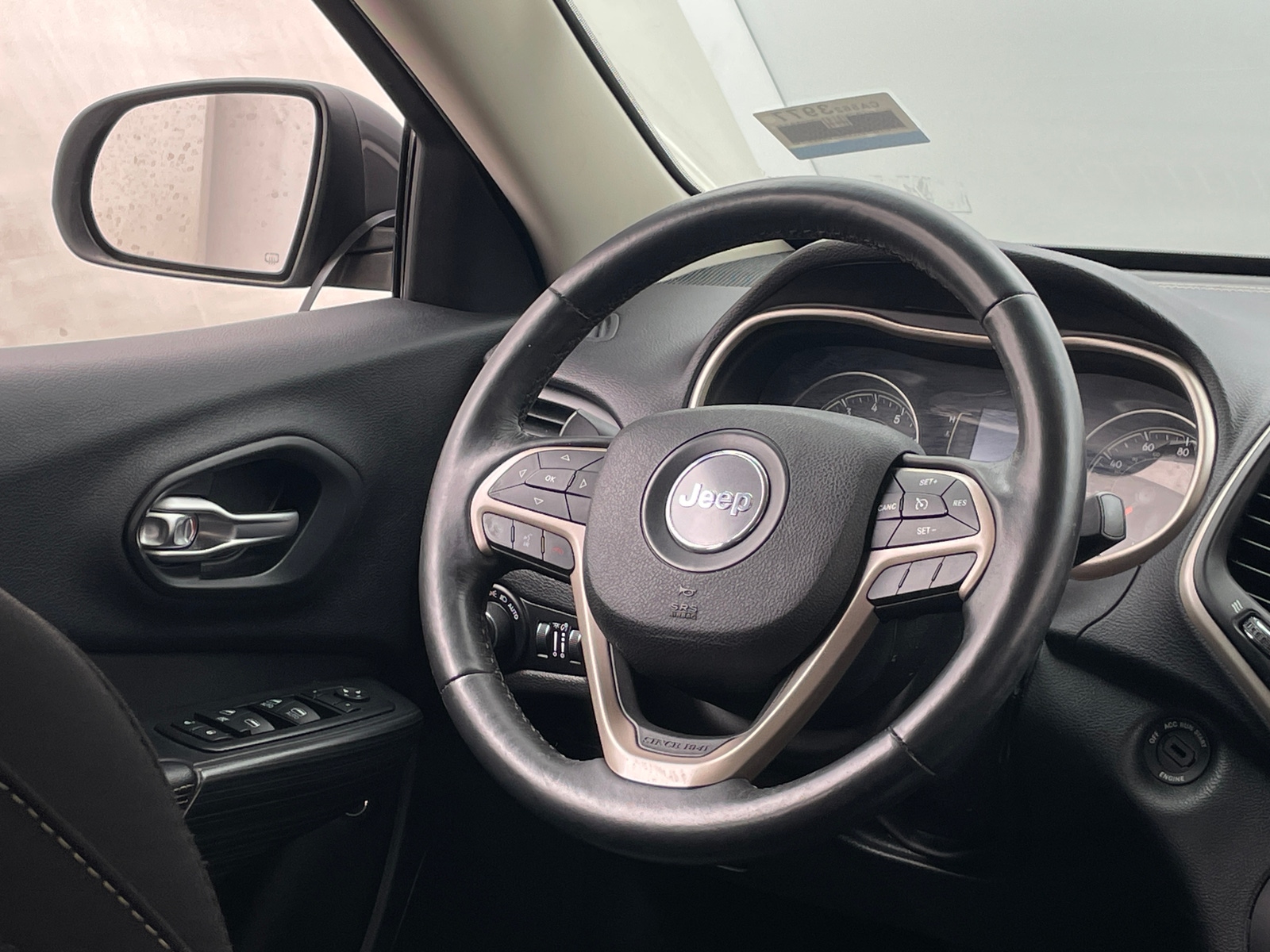 Thumbnail: 2015 Jeep Cherokee - 5