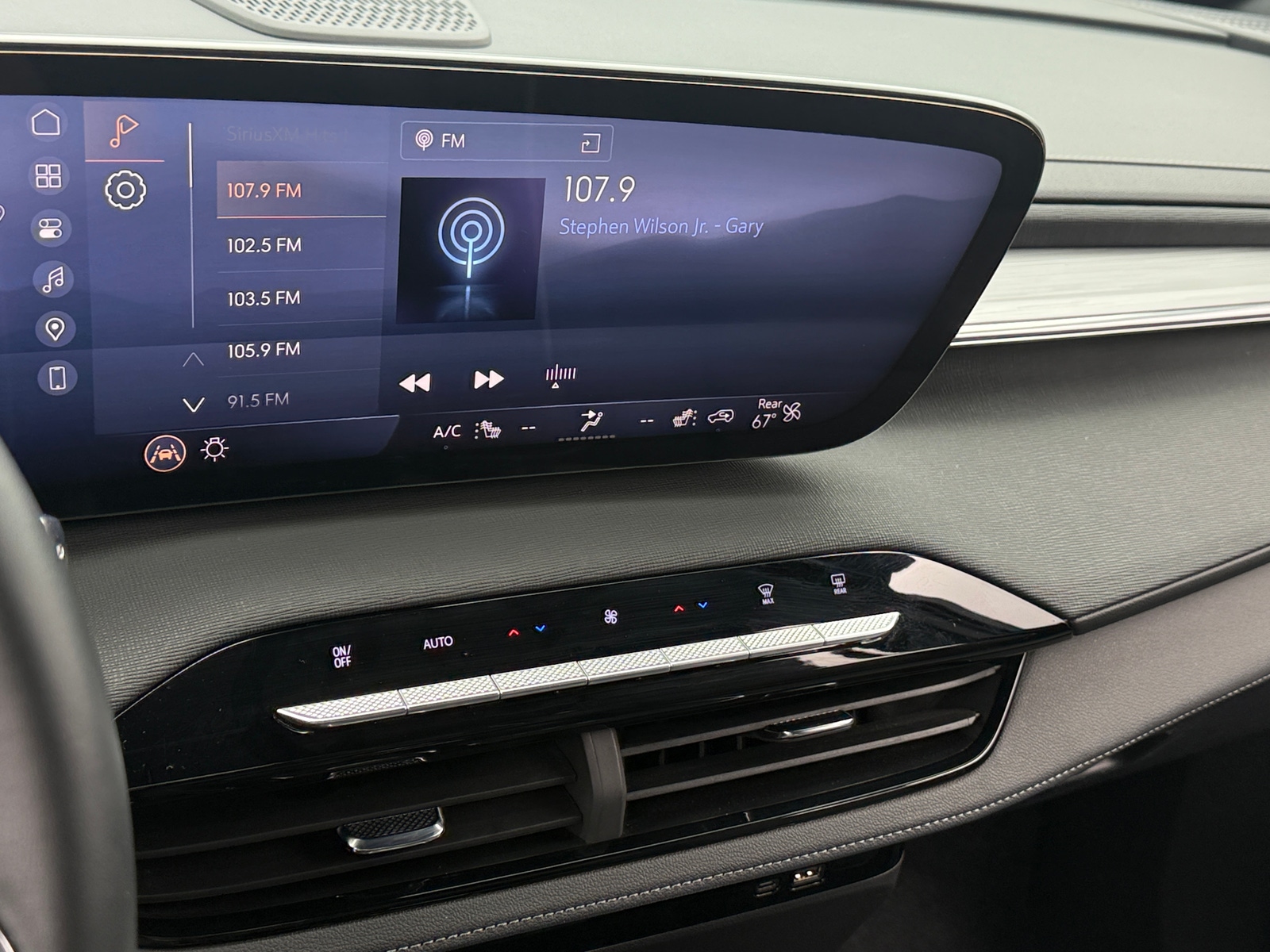 Thumbnail: 2025 Buick Enclave - 3