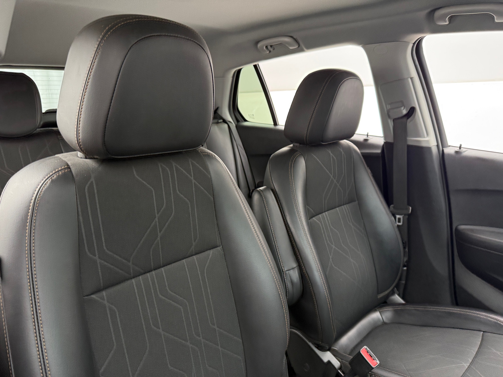 Thumbnail: 2020 Chevrolet Trax - 2