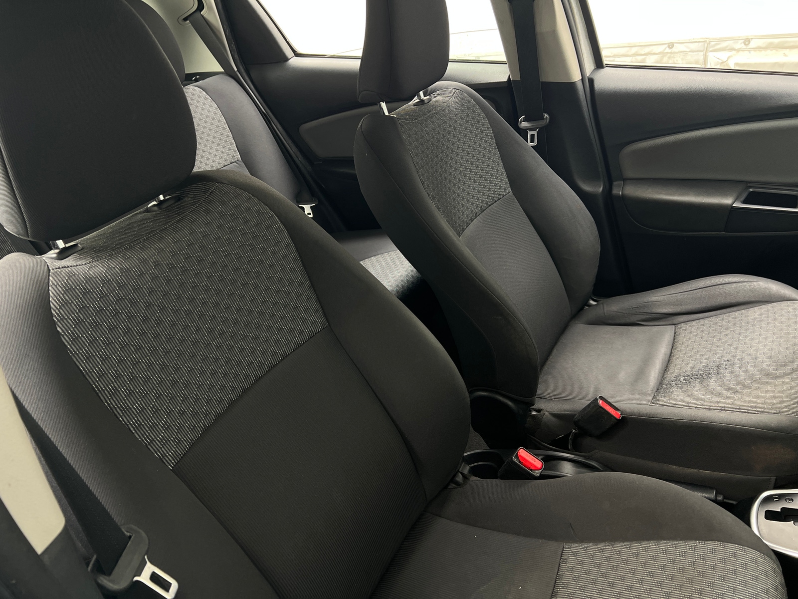 Thumbnail: 2017 Toyota Yaris - 2