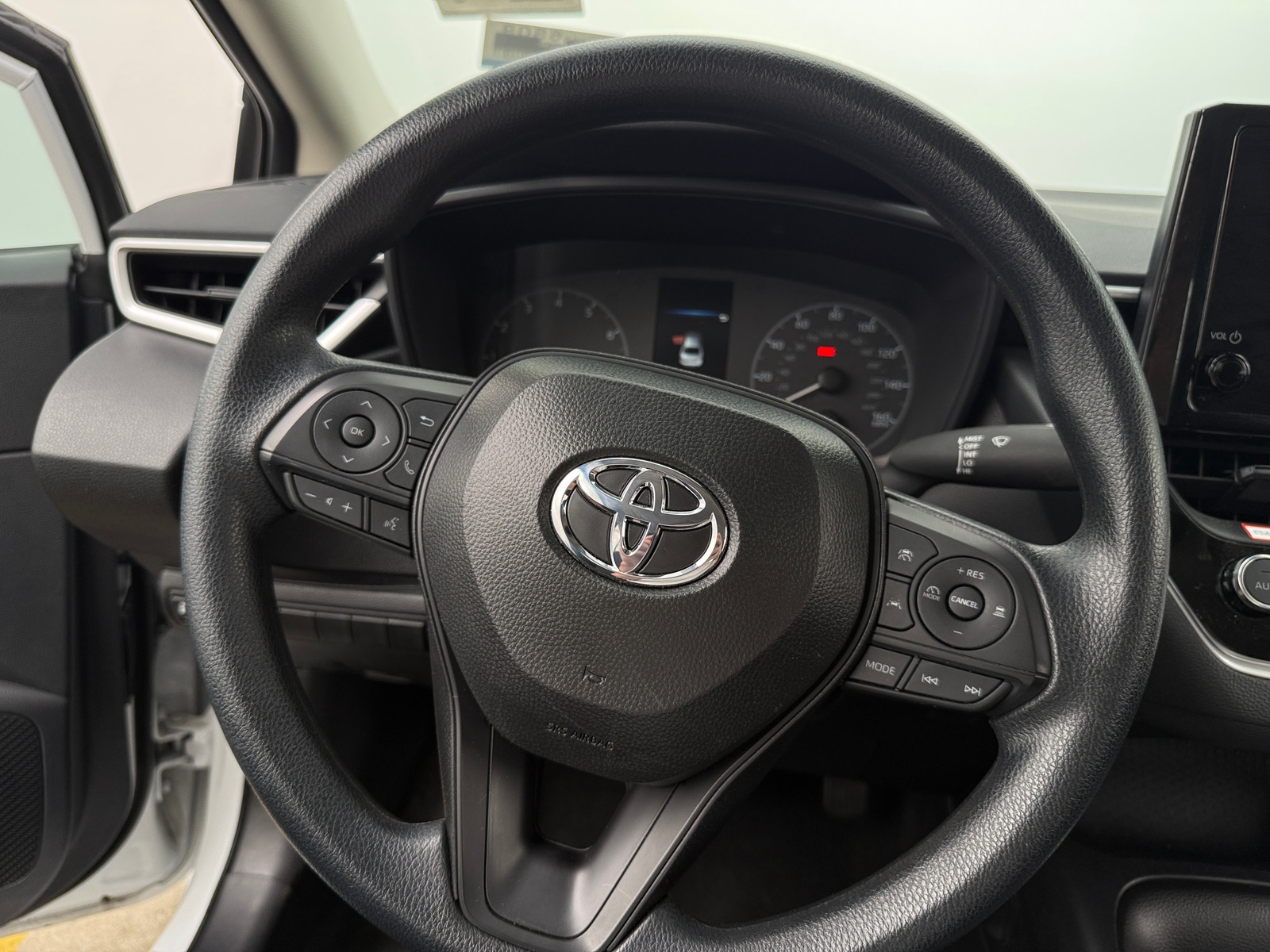 Thumbnail: 2025 Toyota Corolla - 5