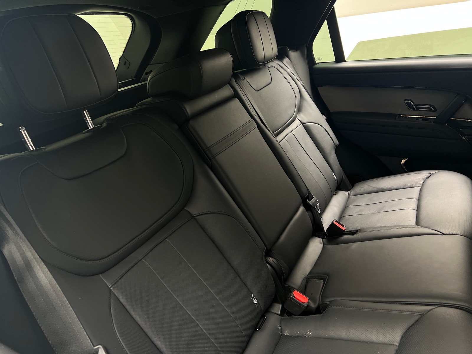 Thumbnail: 2023 Land Rover Range Rover Sport - 5