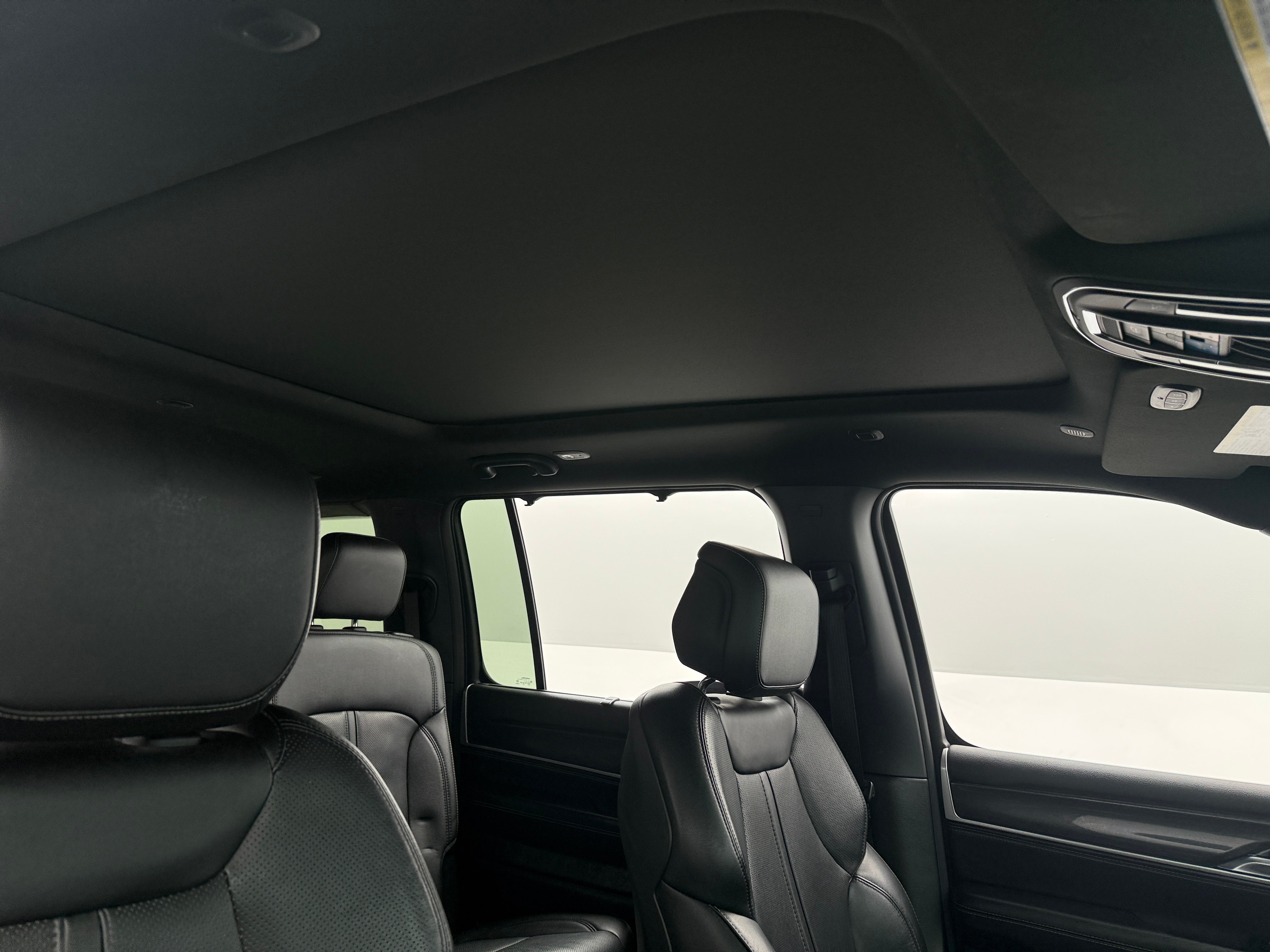 2023 Jeep Wagoneer L