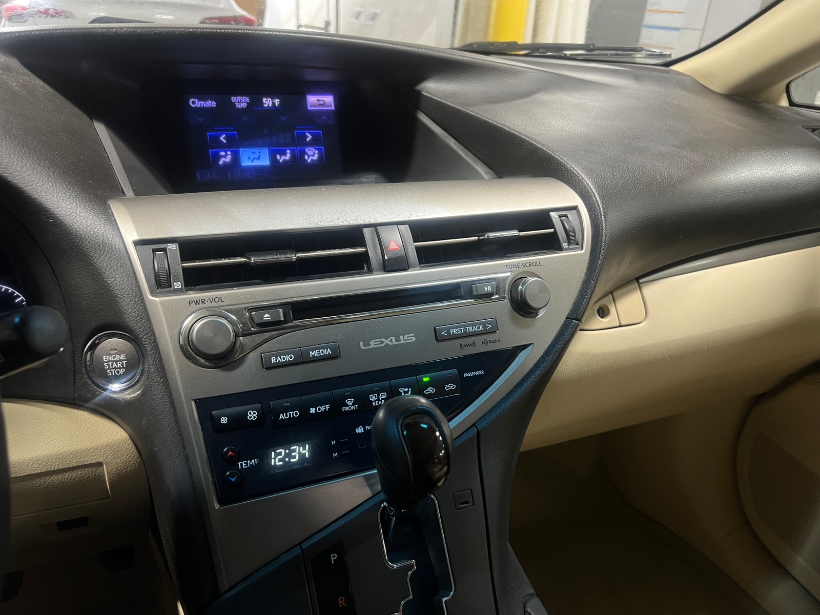 Thumbnail: 2015 Lexus RX - 3