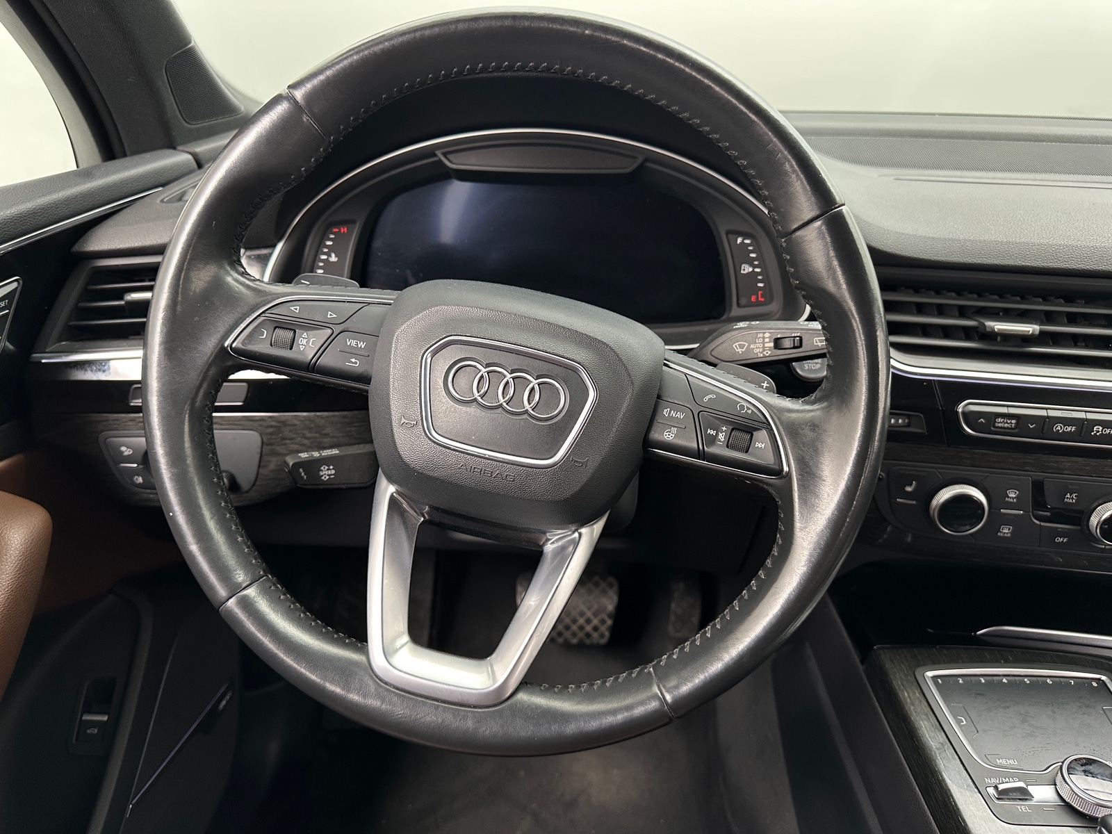 Thumbnail: 2018 Audi Q7 - 4
