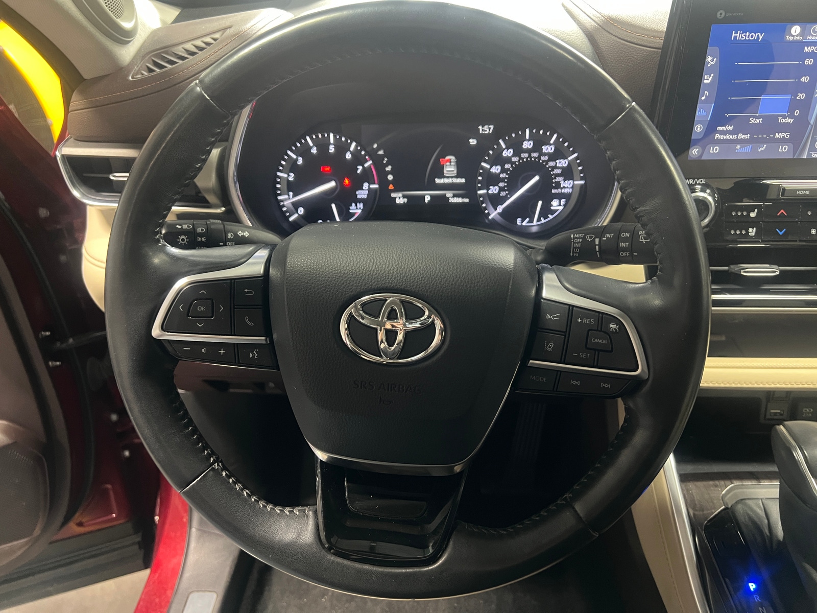 Thumbnail: 2021 Toyota Highlander - 4