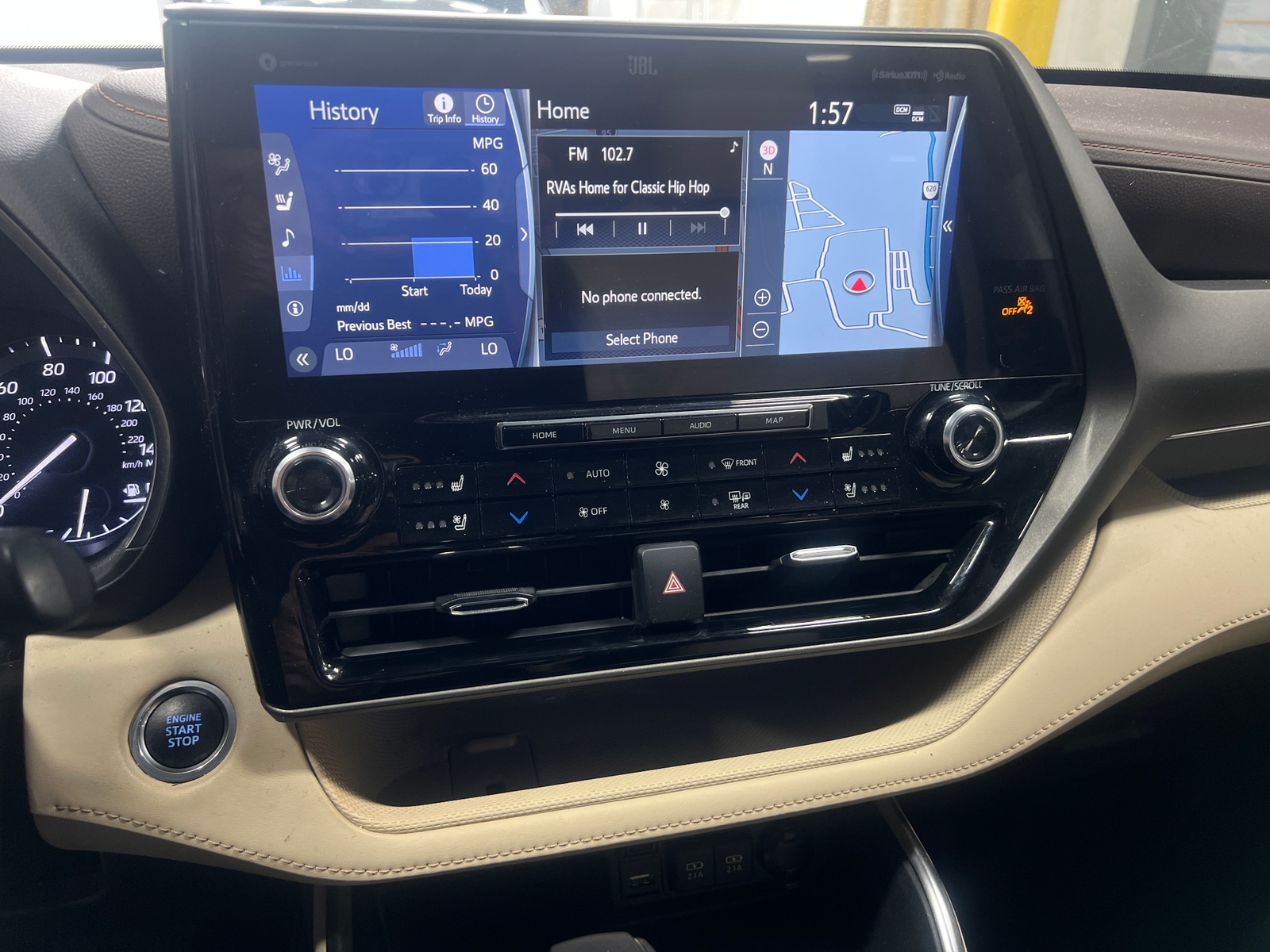 Thumbnail: 2021 Toyota Highlander - 3