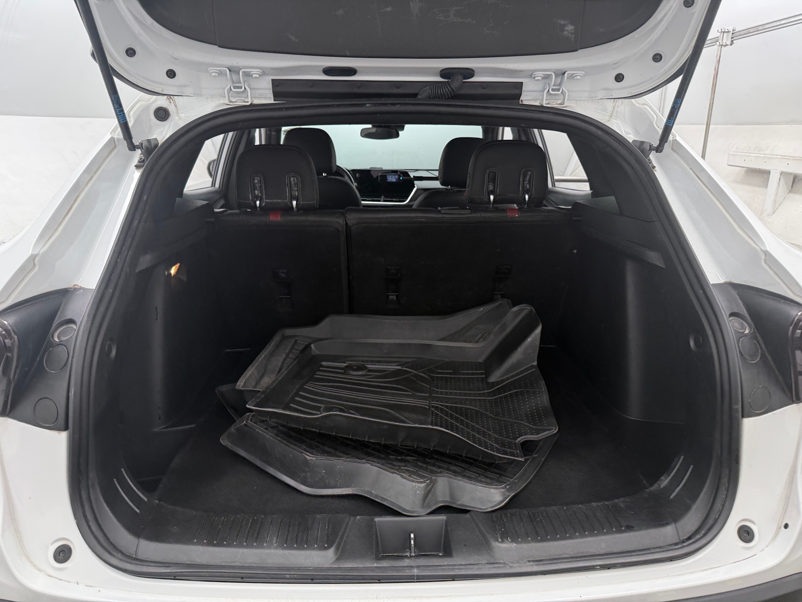 Thumbnail: 2024 Chevrolet Trax - 6