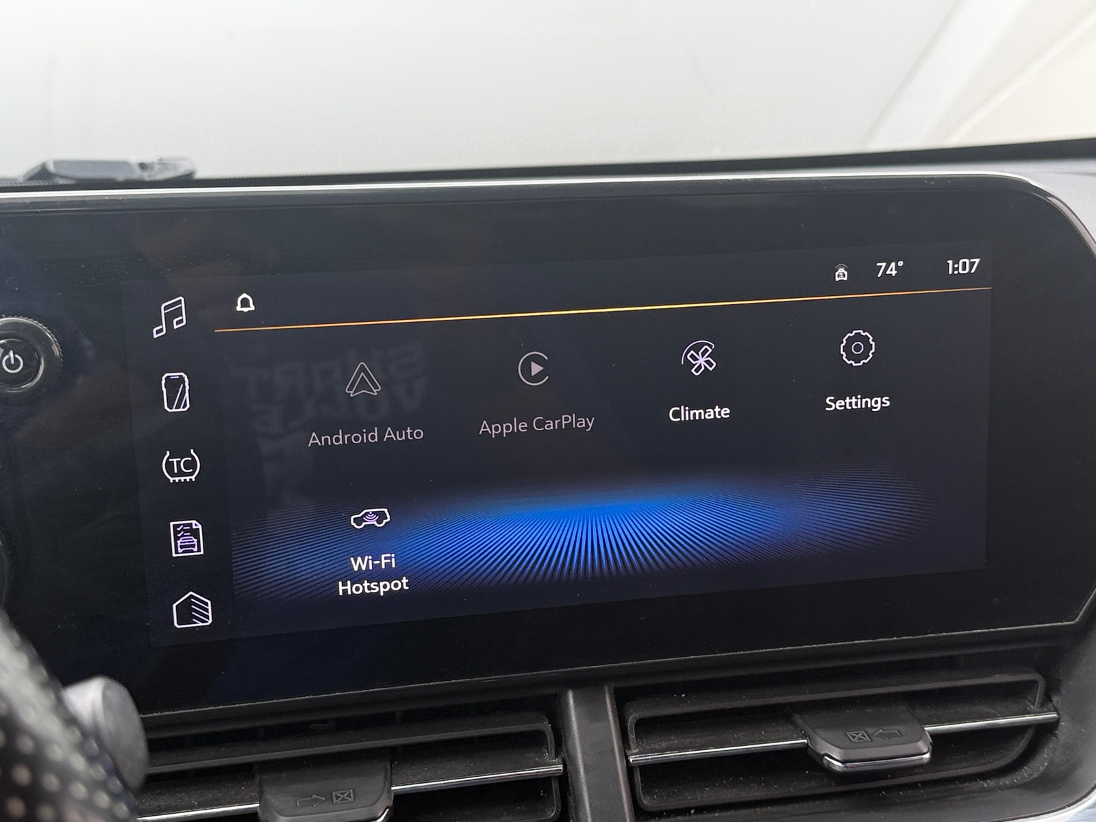 Thumbnail: 2024 Chevrolet Trax - 3