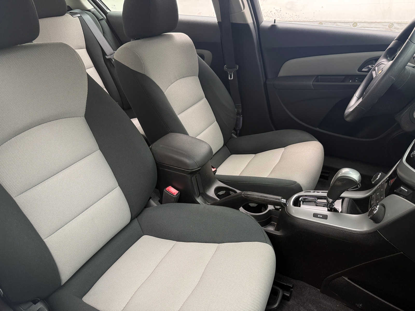 Thumbnail: 2012 Chevrolet Cruze - 2