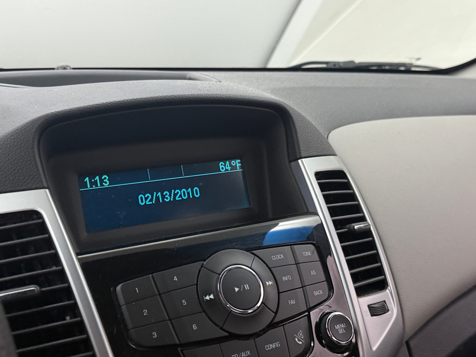 Thumbnail: 2012 Chevrolet Cruze - 4