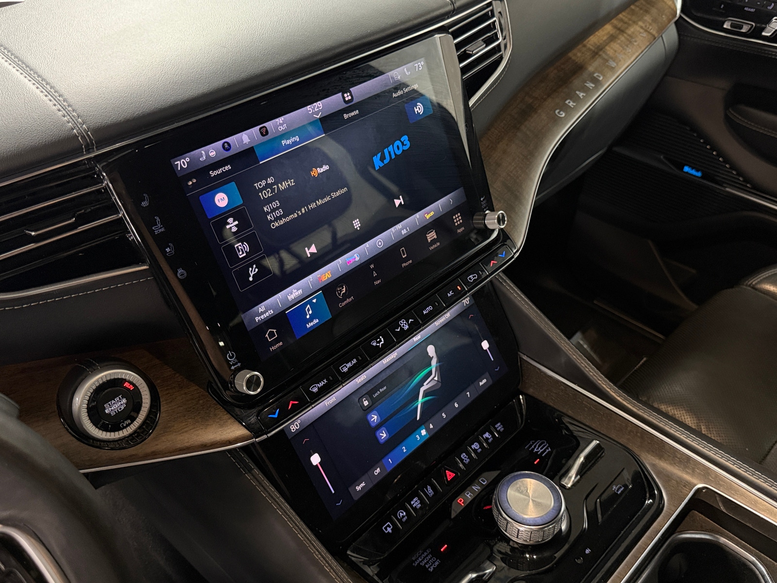 Thumbnail: 2023 Jeep Grand Wagoneer - 3