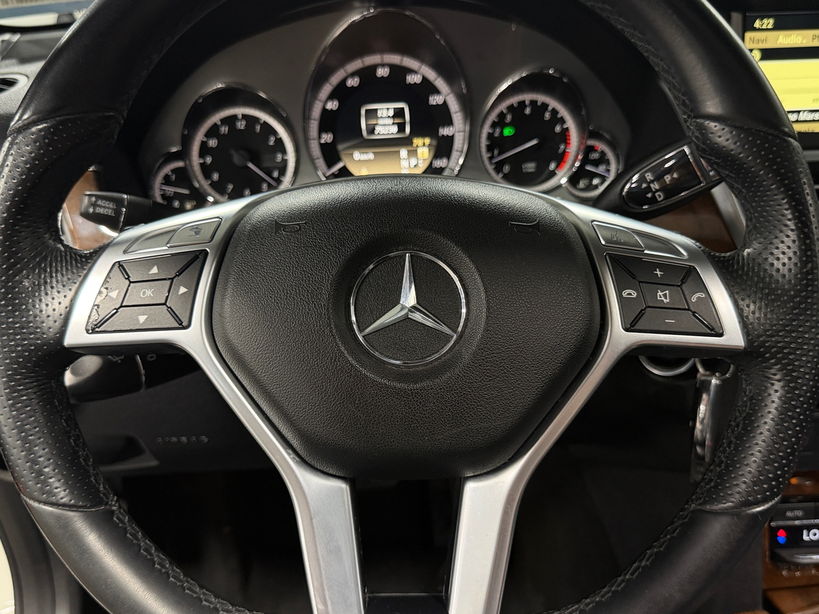 Thumbnail: 2012 Mercedes-Benz E-Class - 4
