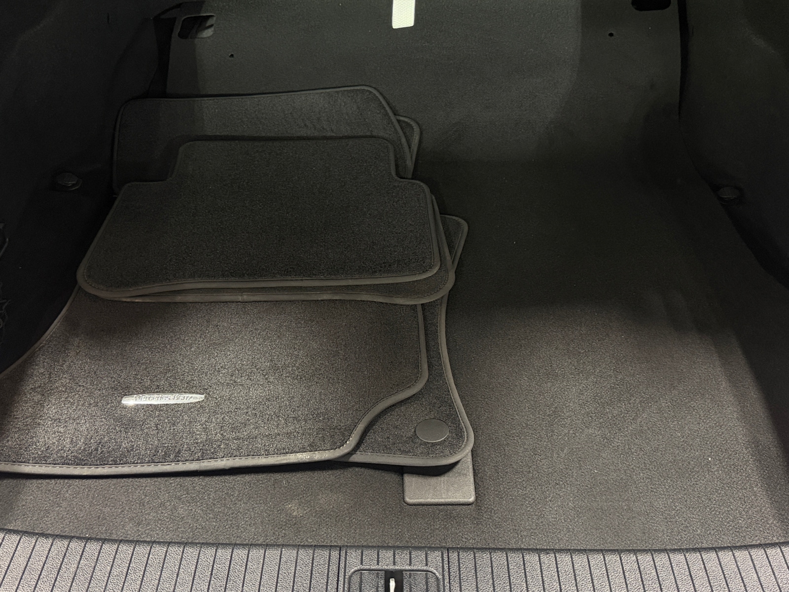 Thumbnail: 2012 Mercedes-Benz E-Class - 6