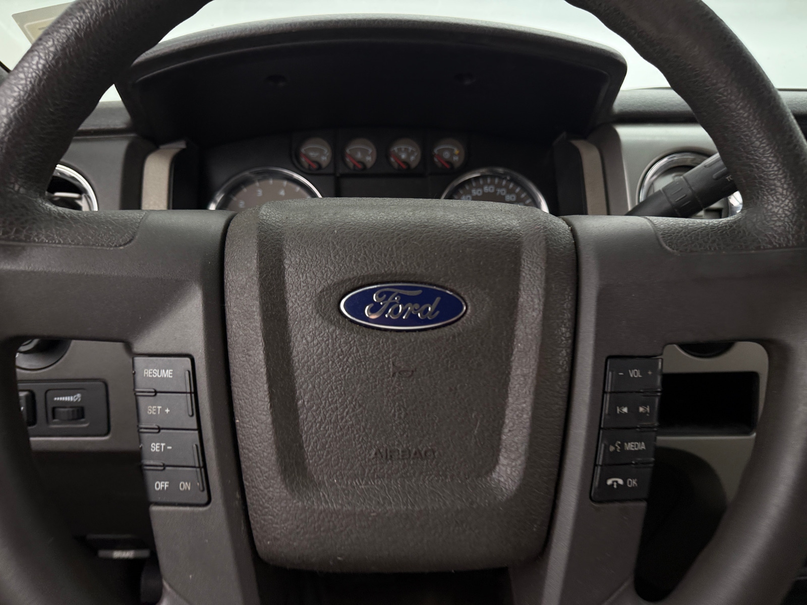 Thumbnail: 2010 Ford Econoline - 5