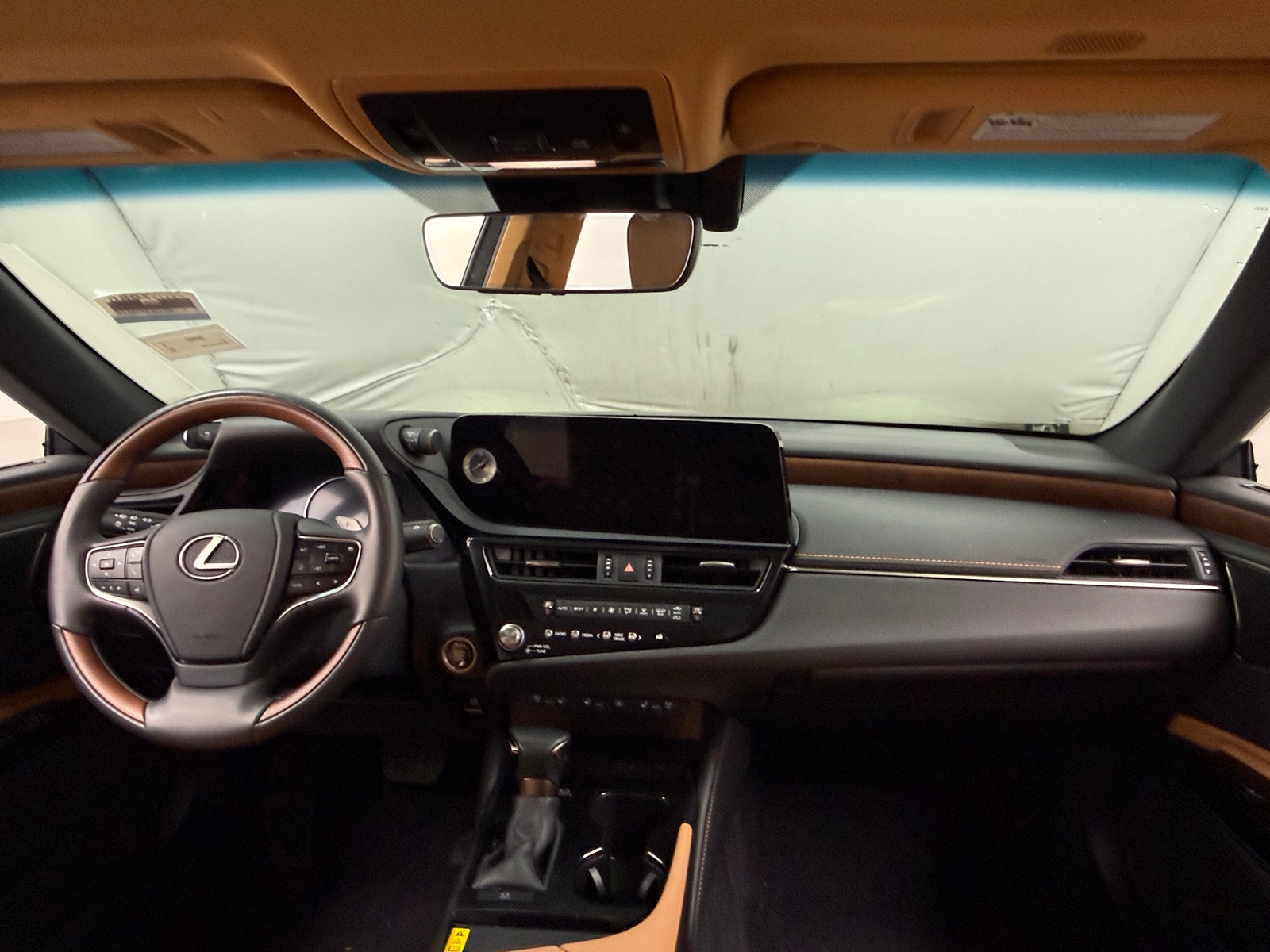 Thumbnail: 2024 Lexus ES - 2