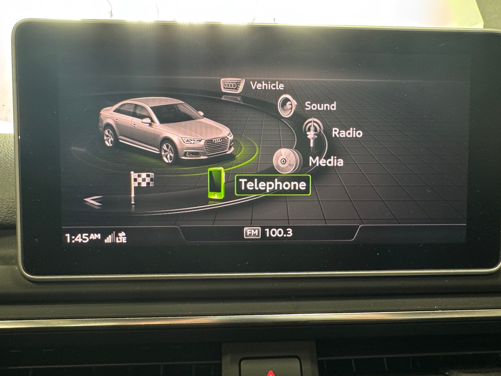 Thumbnail: 2017 Audi A4 - 3