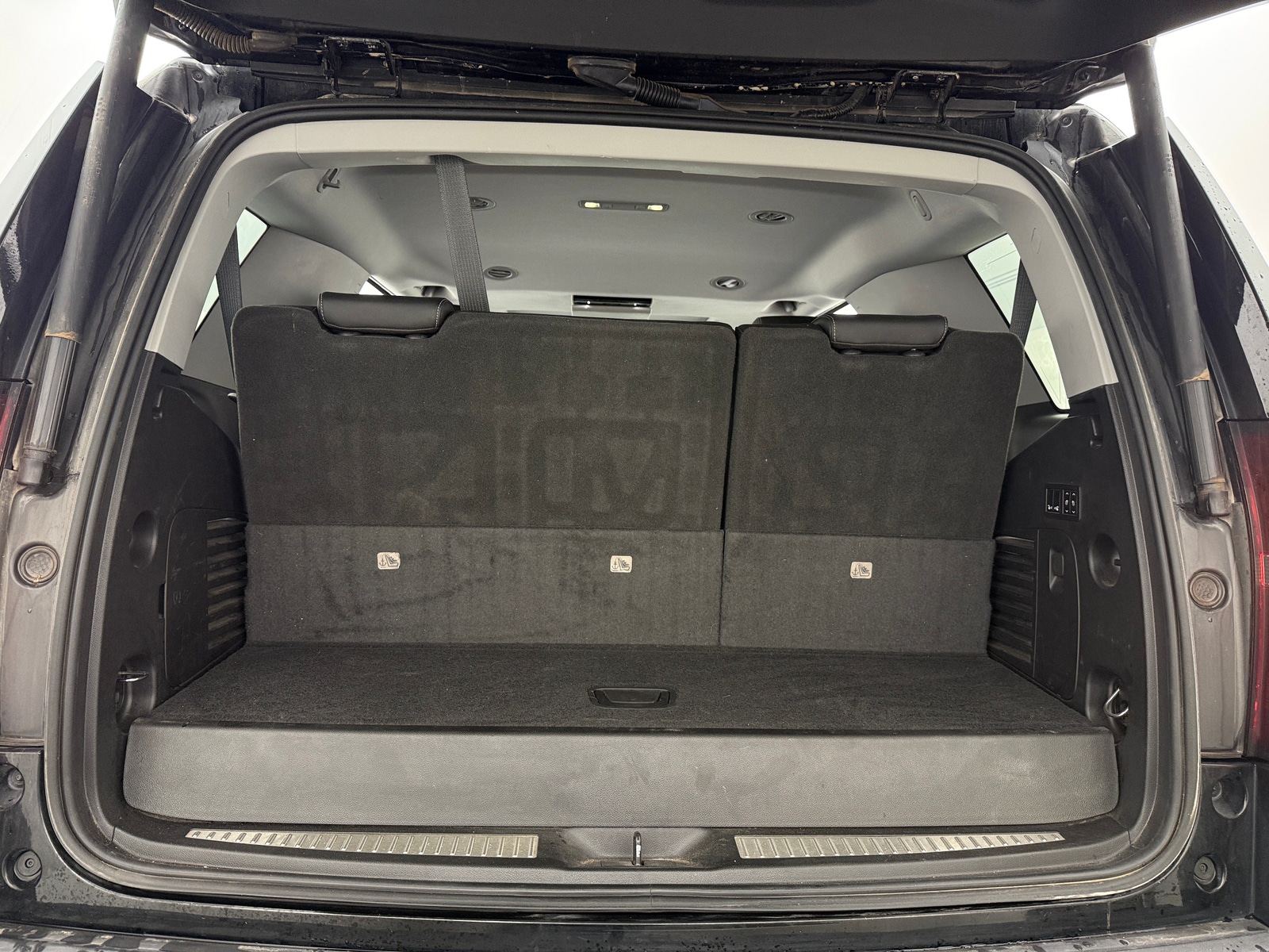 Thumbnail: 2018 Chevrolet Tahoe - 6