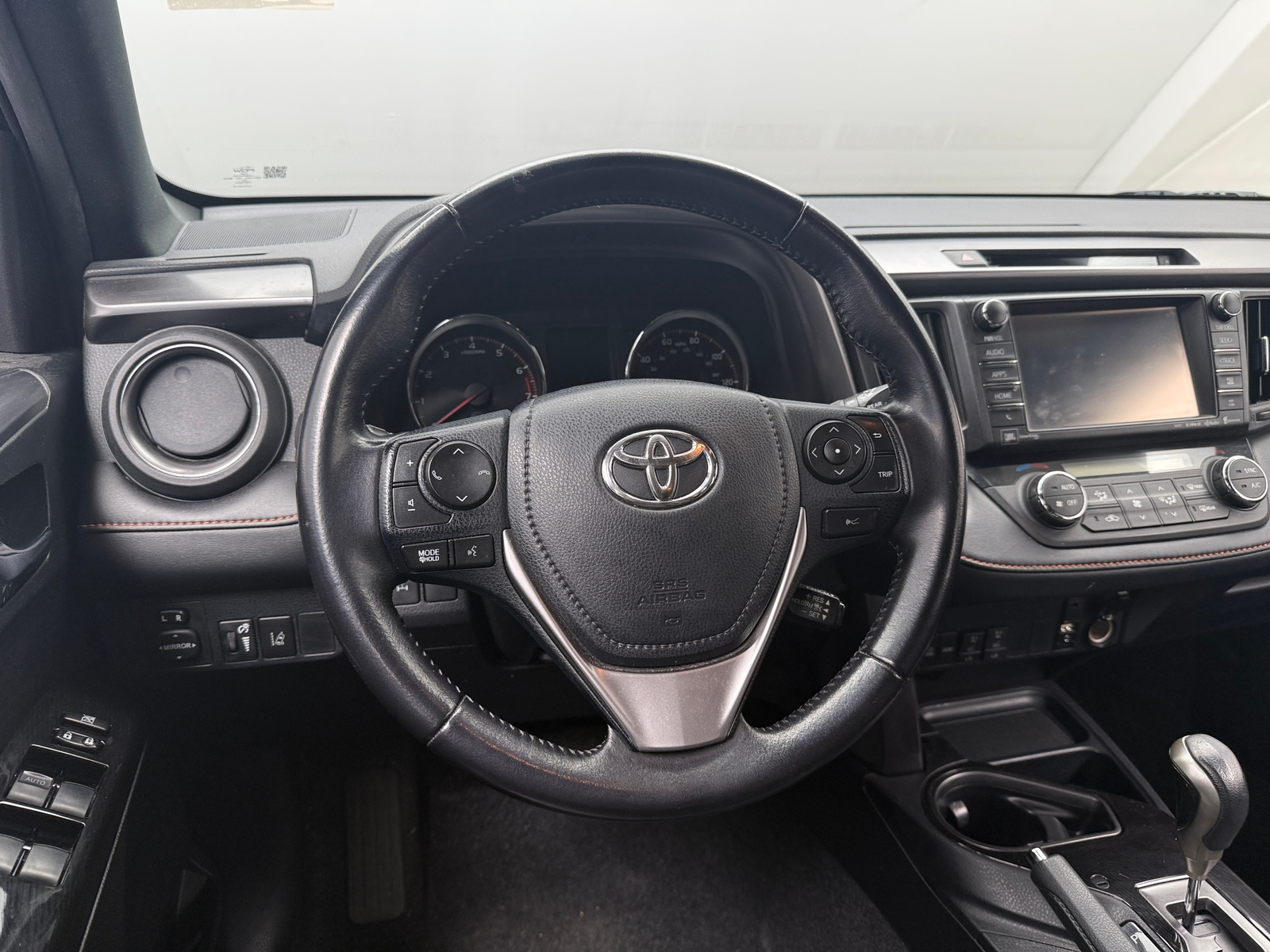 Thumbnail: 2016 Toyota RAV4 - 4