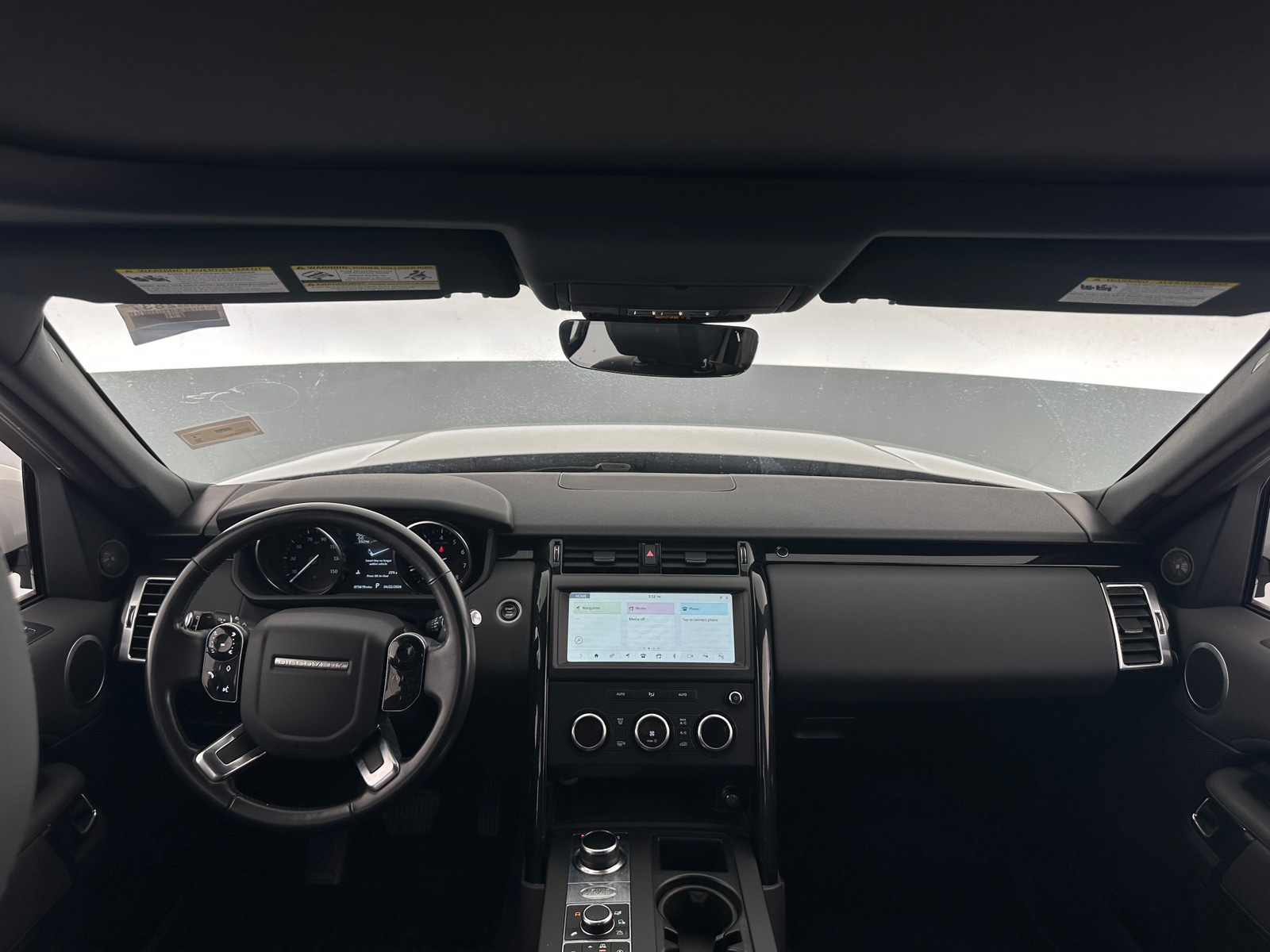 Thumbnail: 2019 Land Rover Discovery - 2