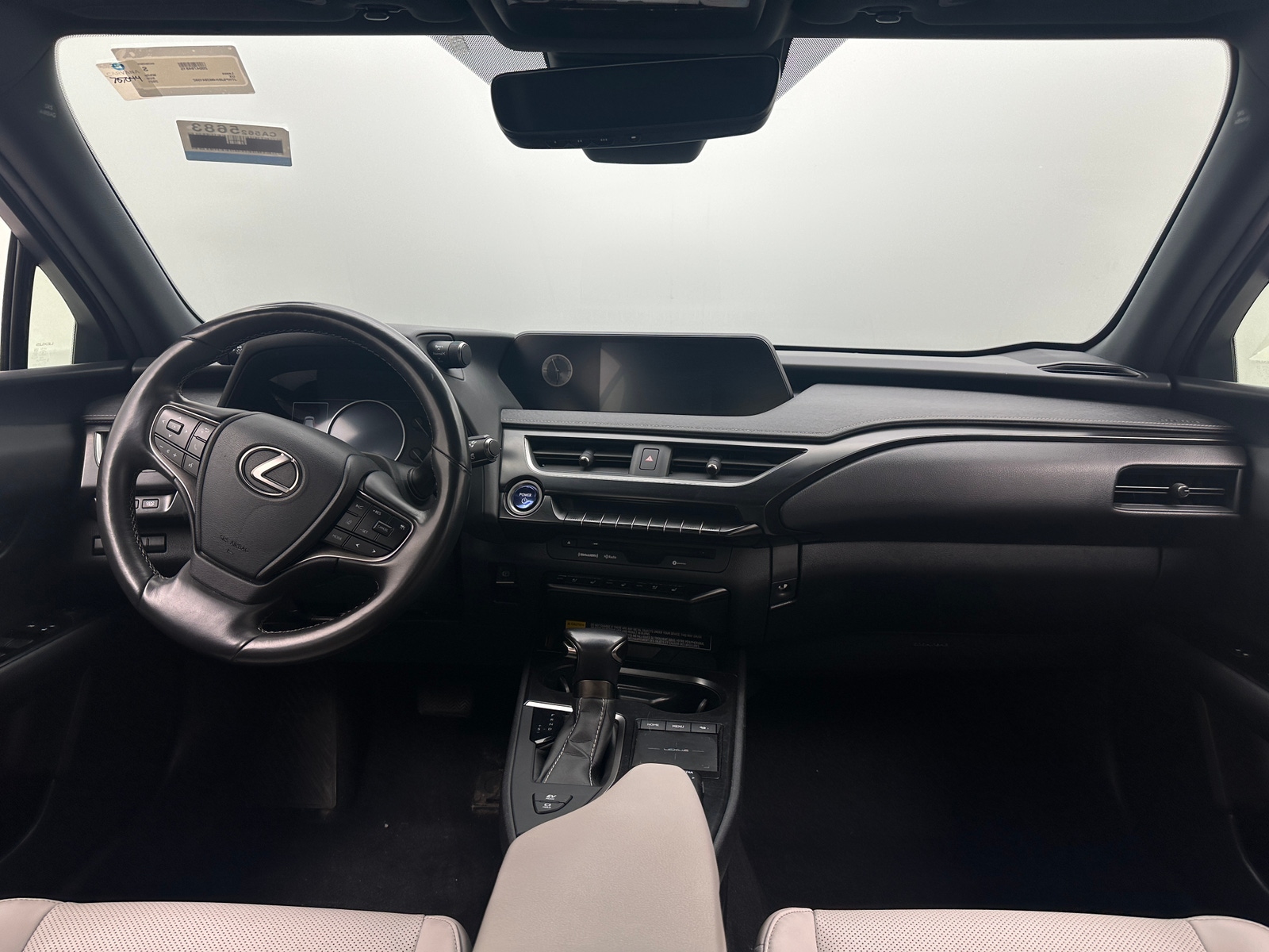 Thumbnail: 2021 Lexus UX - 2