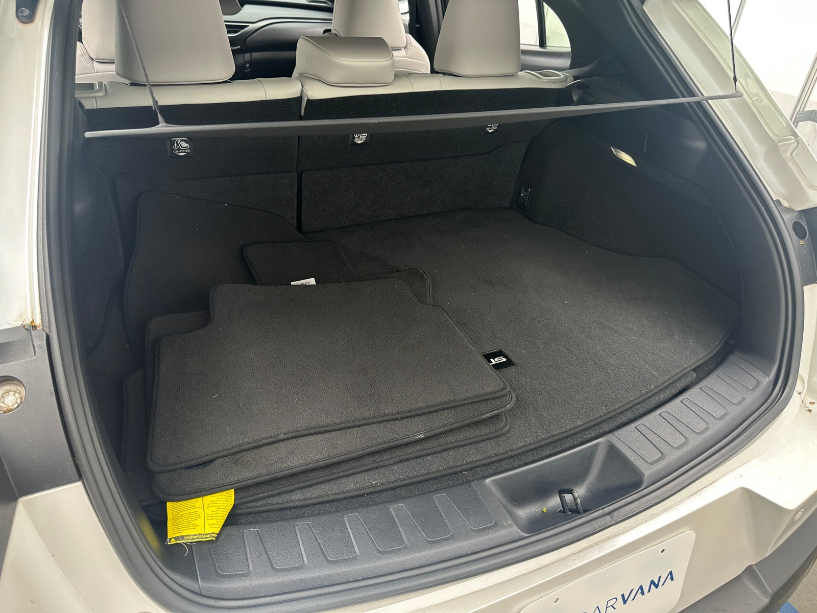 Thumbnail: 2021 Lexus UX - 6