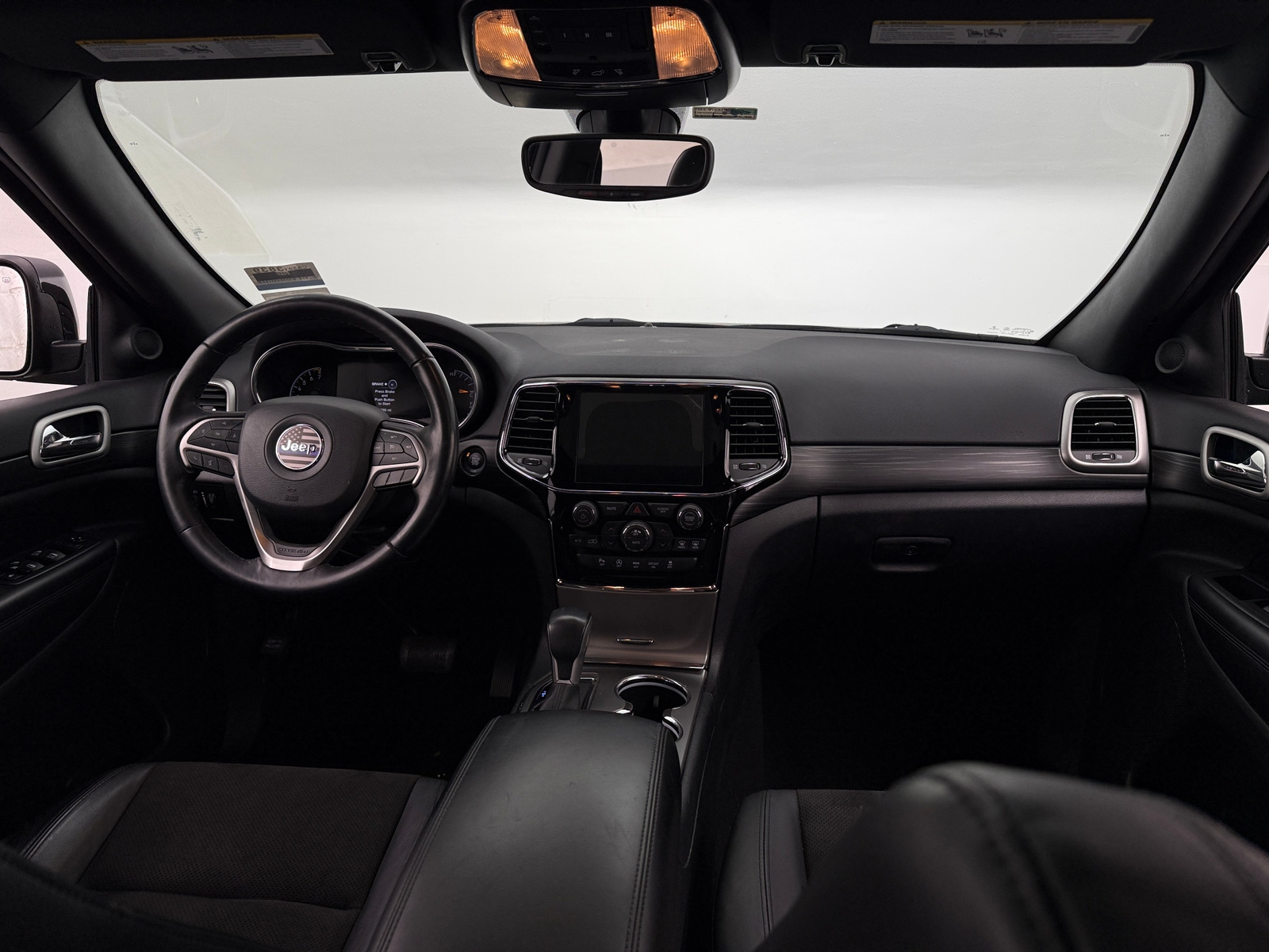 Thumbnail: 2020 Jeep Grand Cherokee - 3