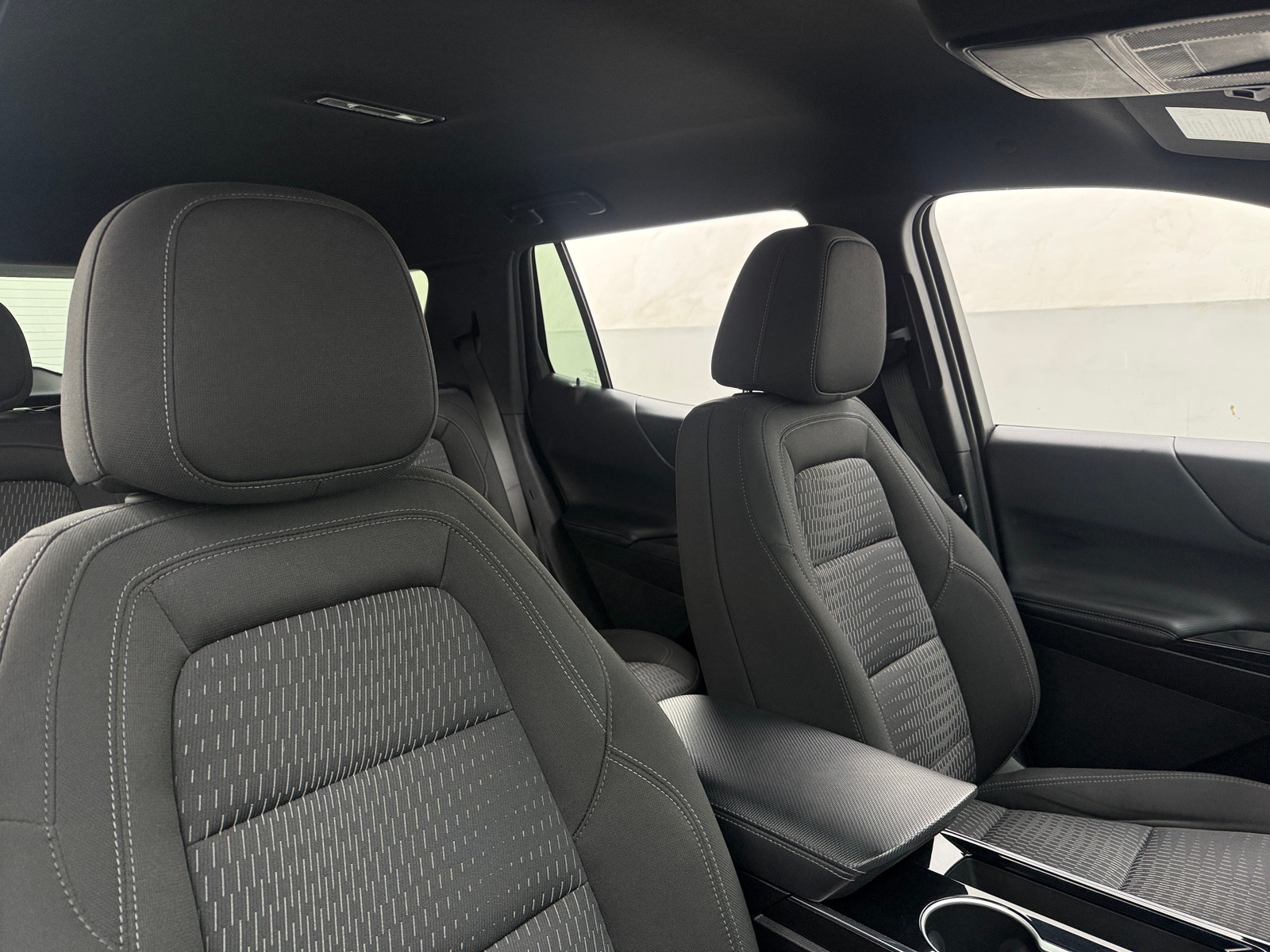 Thumbnail: 2025 Chevrolet Equinox - 2