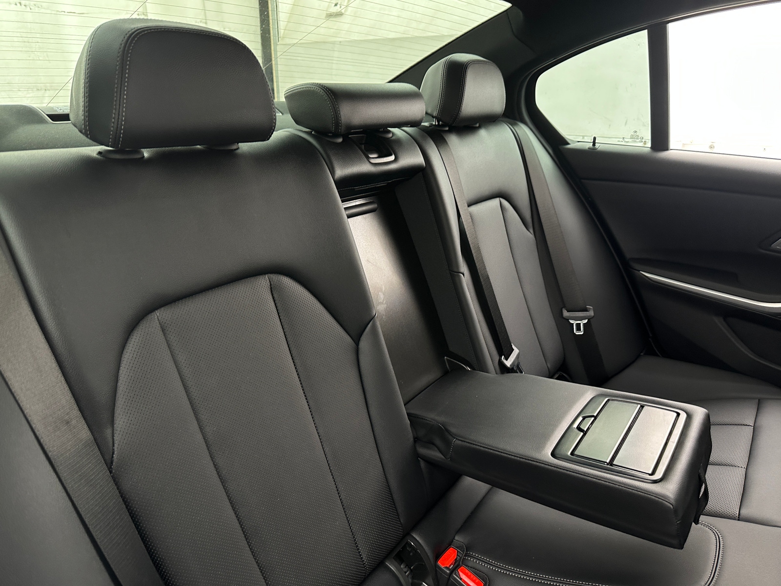 Thumbnail: 2023 BMW 3 Series - 5