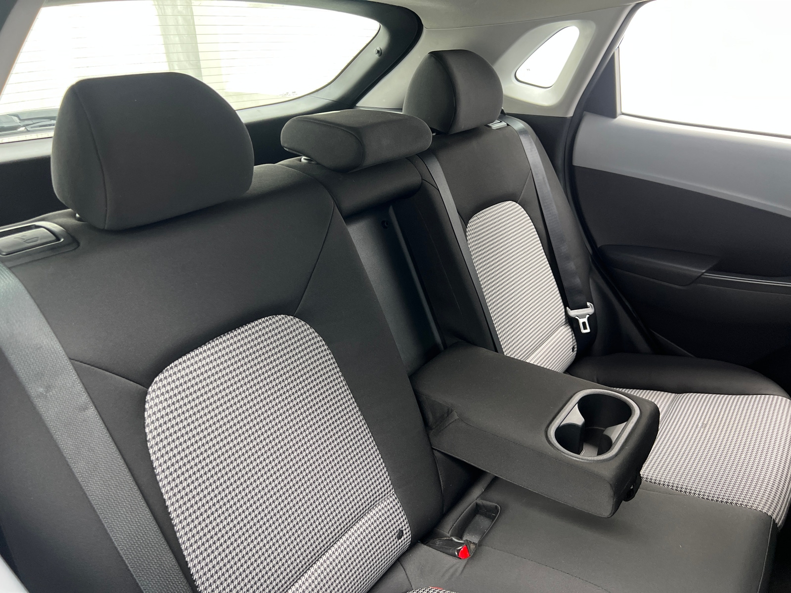 Thumbnail: 2021 Hyundai Kona - 6