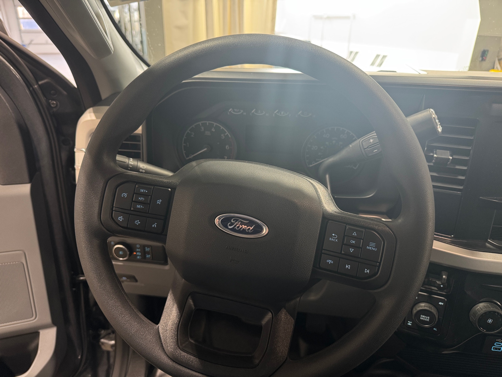 Thumbnail: 2025 Ford Econoline - 5