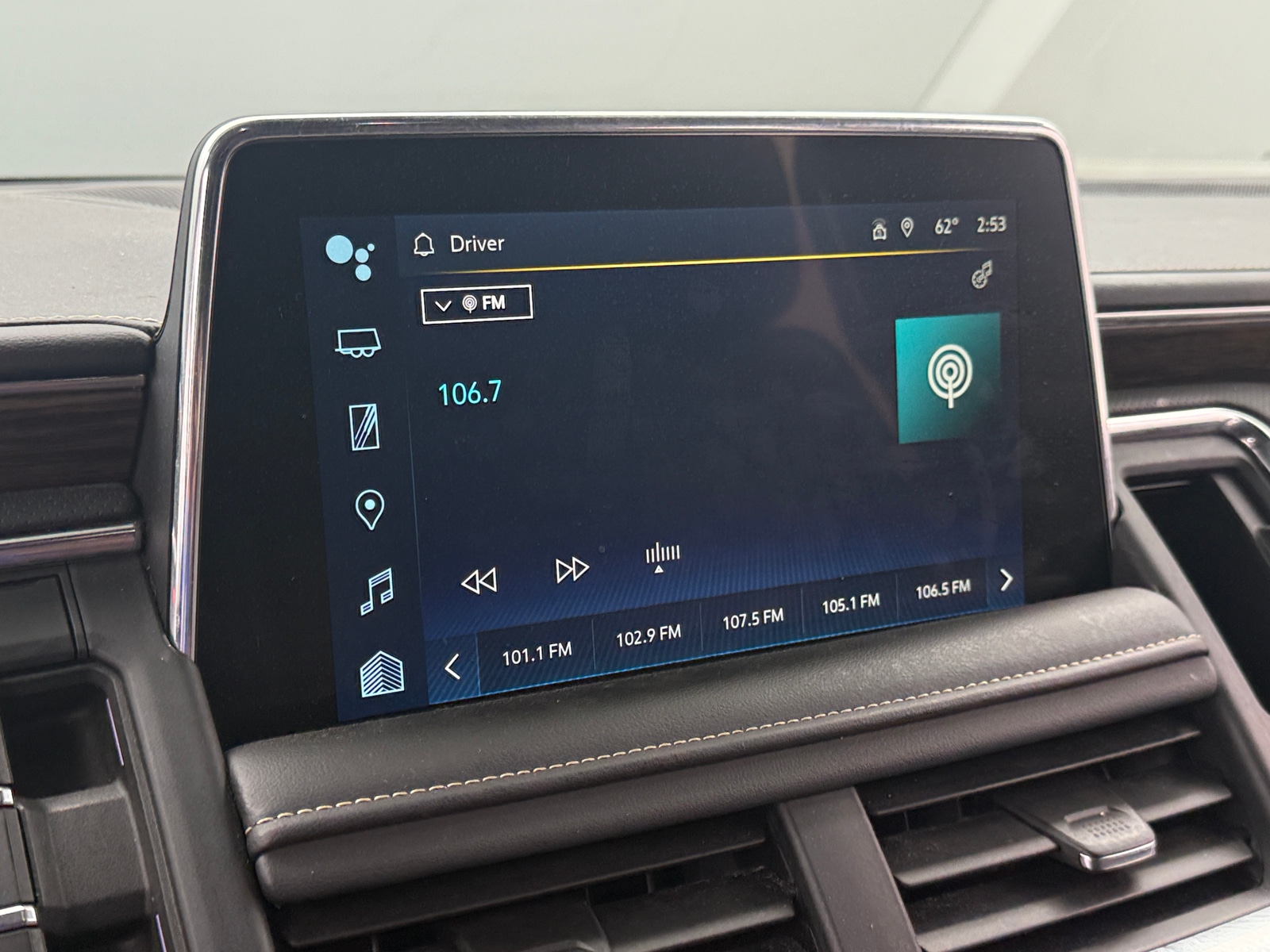 Thumbnail: 2024 Chevrolet Tahoe - 3